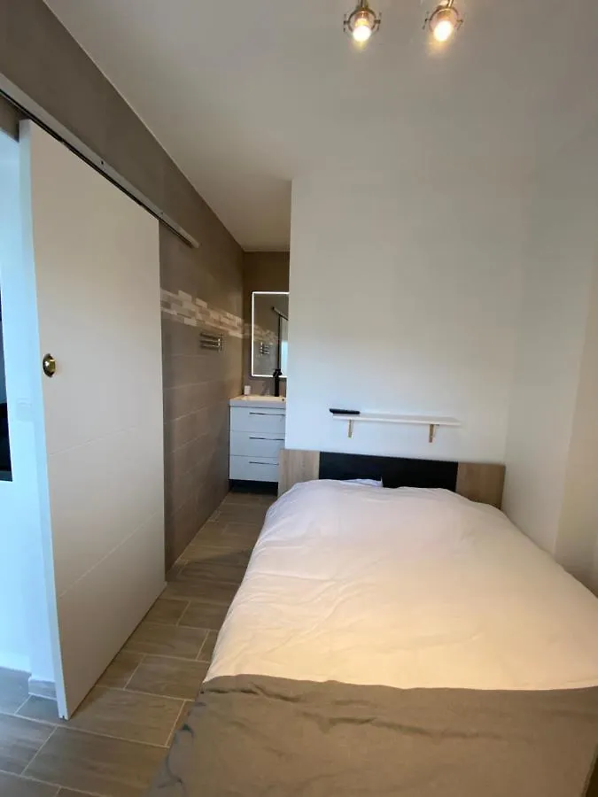 Daire Superbe Appartement Renove A Neuf A 100M De La Mer Juan-les-Pins